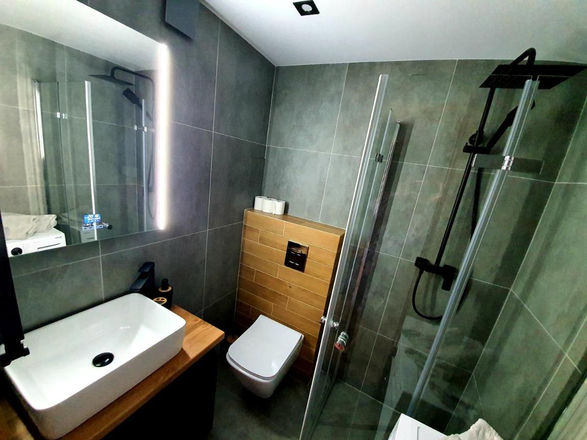 Apartament Przy Alei Kopernika Inowrocław Εξωτερικό φωτογραφία